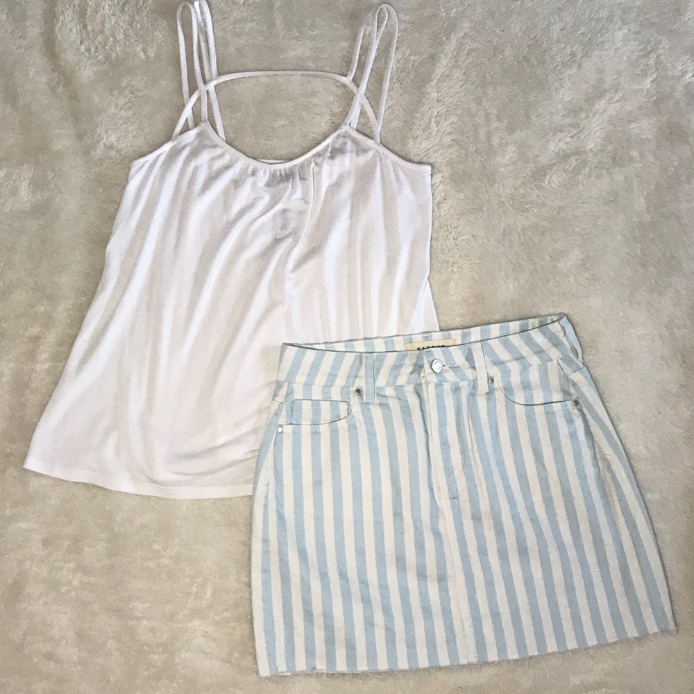 🎀CUTE EXPRESS STRAPPY WHITE TANK TOP🎀